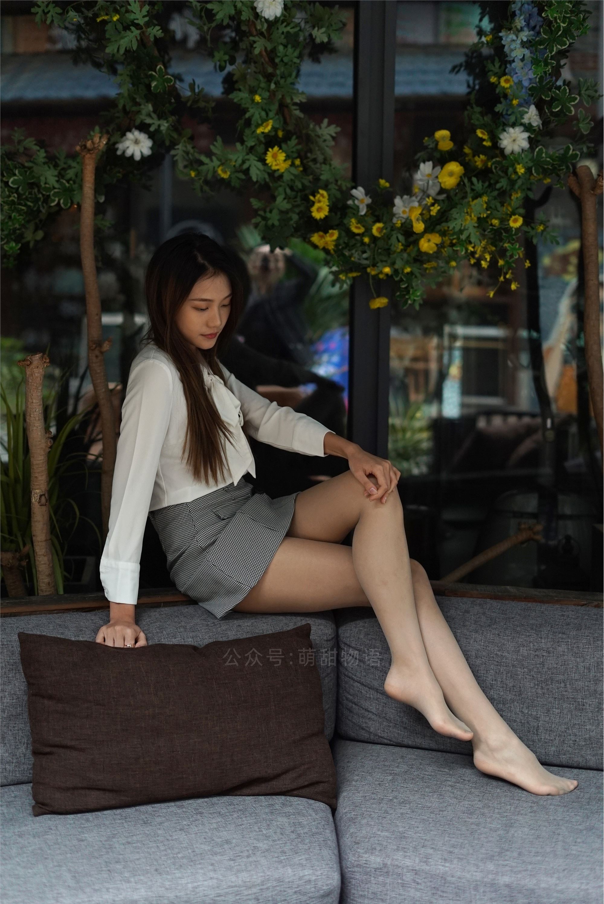 萌甜物语 XM210 《在路边的座位玩脚脚-笑笑(含SP)》